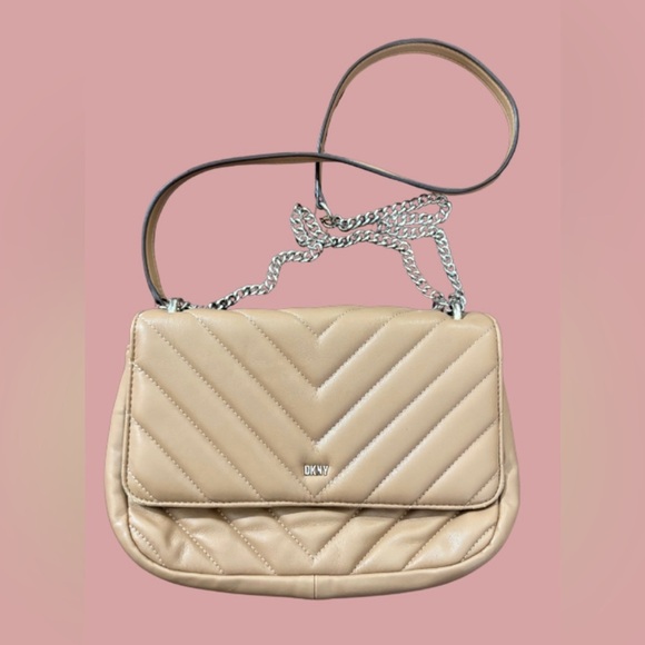 DKNY Beige Quilted Crossbody Bag with Silver Chain - Picture 1 of 7
